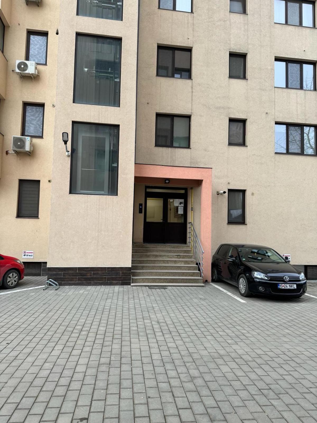 Luxury Young Residence 雅西 外观 照片