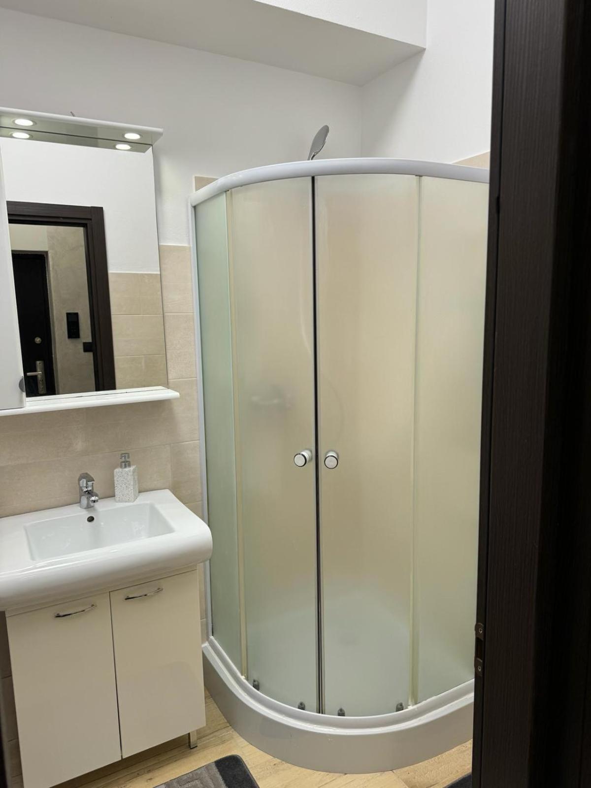 Luxury Young Residence 雅西 外观 照片