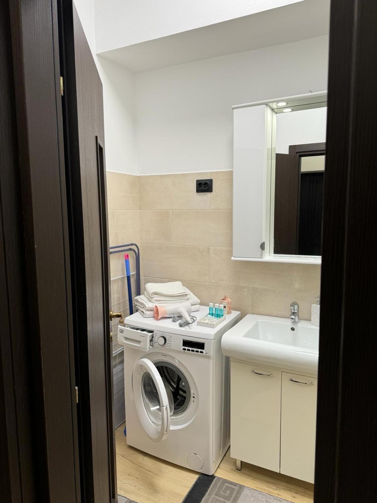 Luxury Young Residence 雅西 外观 照片