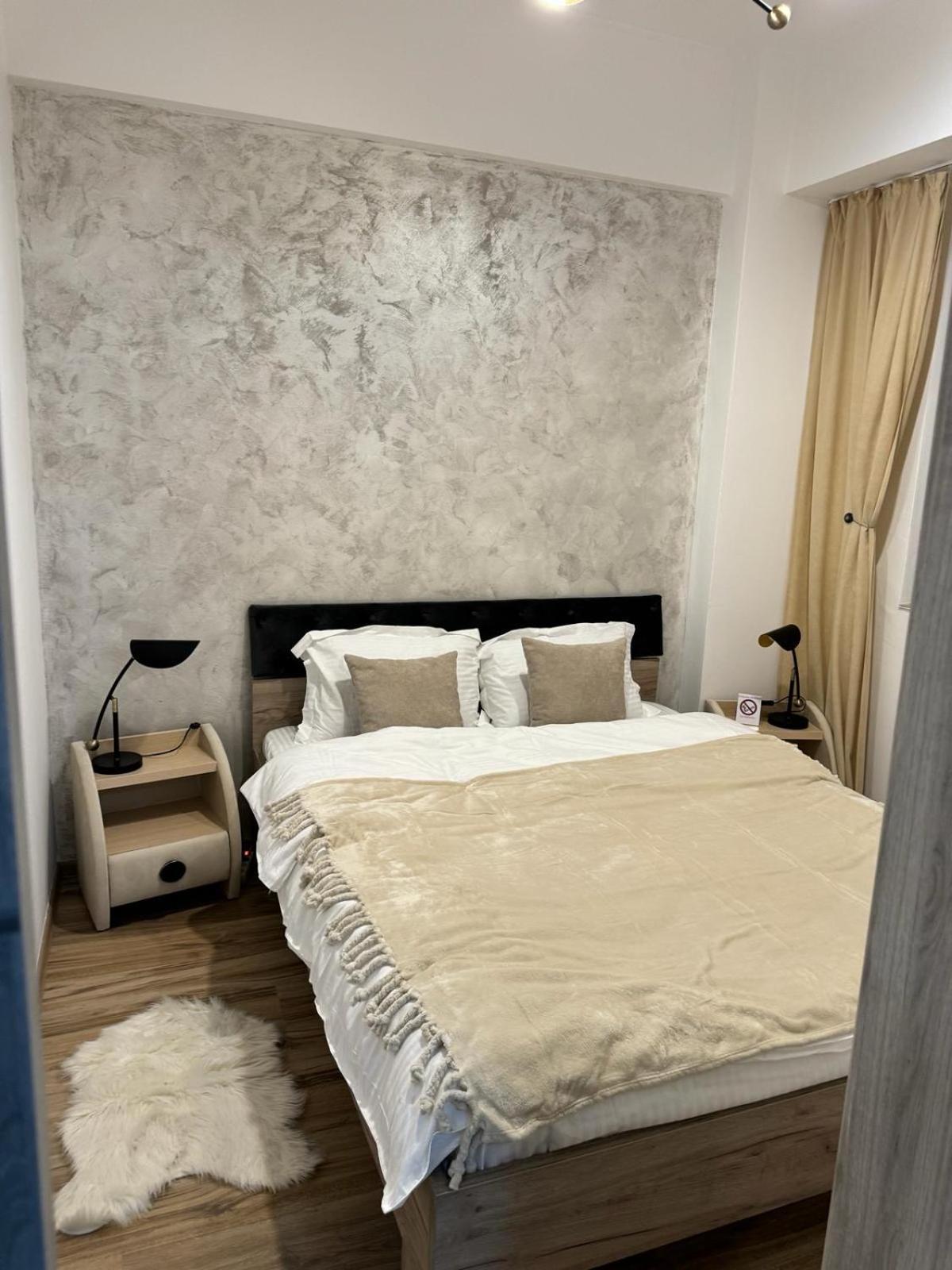 Luxury Young Residence 雅西 外观 照片